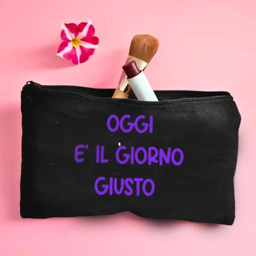 Pochette nera personalizzata con frase